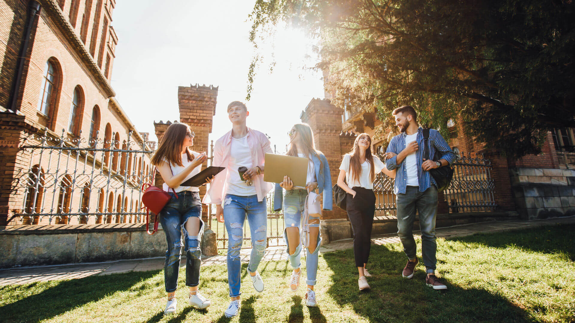 The 8 Rules of Effective Language Learning